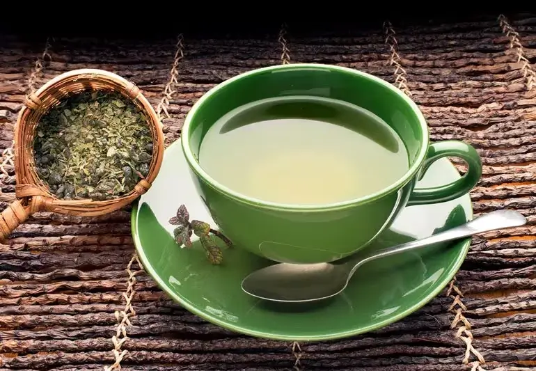 What to Drink to Reduce Swelling in Feet ? Tea For Swollen Feet