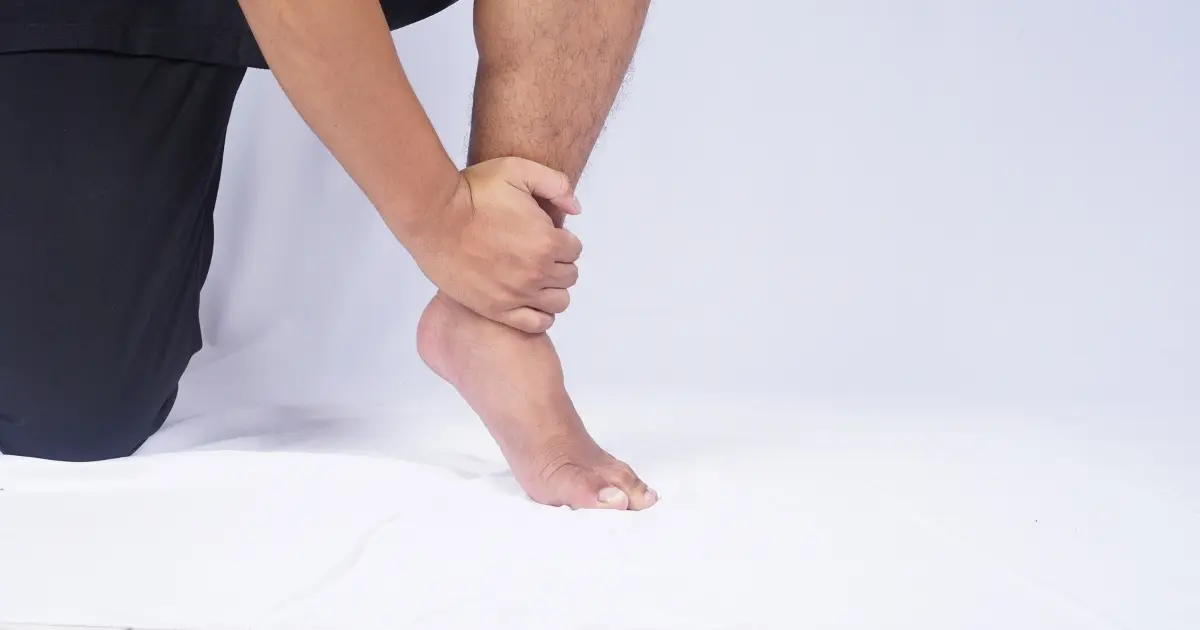 How to Check for a Blood Clot in Your Leg PAD Vs DVT Treatment